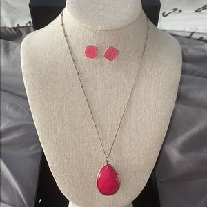 Teardrop necklace and matching earrings